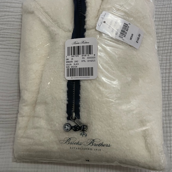 Brooks Brothers NWT  Beautiful Top M -Please See Pics for Measurements 🌻 - Picture 11 of 14